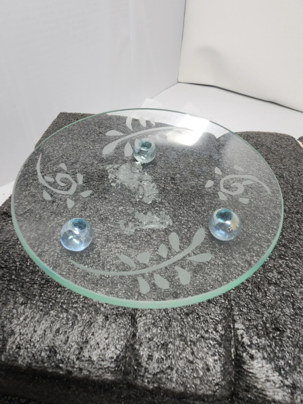 Etched Glass Round Display Tray with Aqua Glass Feet